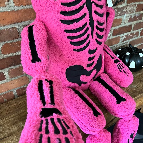 Pink skeleton, 5 feet tall pillow new with tags Isaac Mizrahi TikTok - Picture 4 of 8